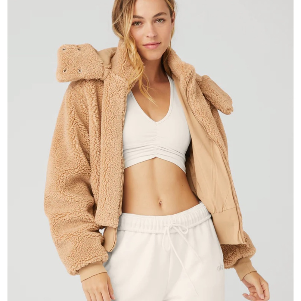 Foxy Sherpa camel jacket ALO removable hood xs